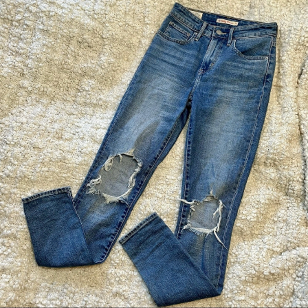 LEVI’S 721 High Rise Skinny Blue Jeans Distressed 24